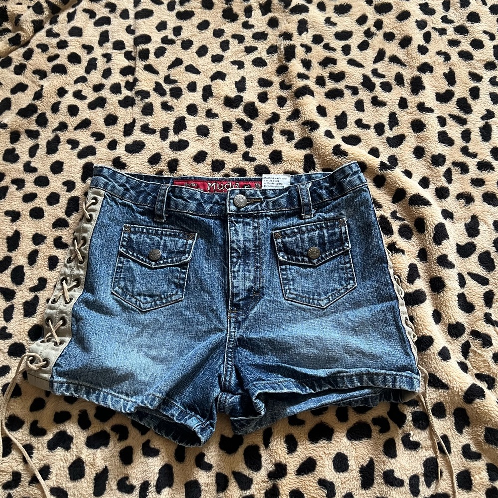 mudd jean shorts w/ lace-up 🎀